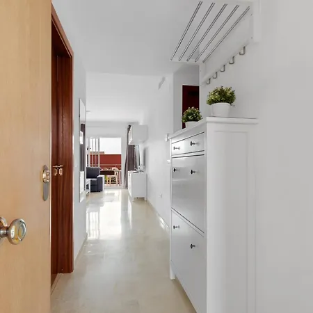 דירה Modern With Pool In Spain פואנגירולה