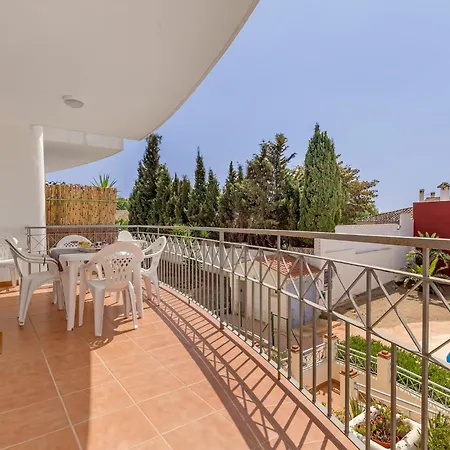 Modern With Pool In Spain דירה